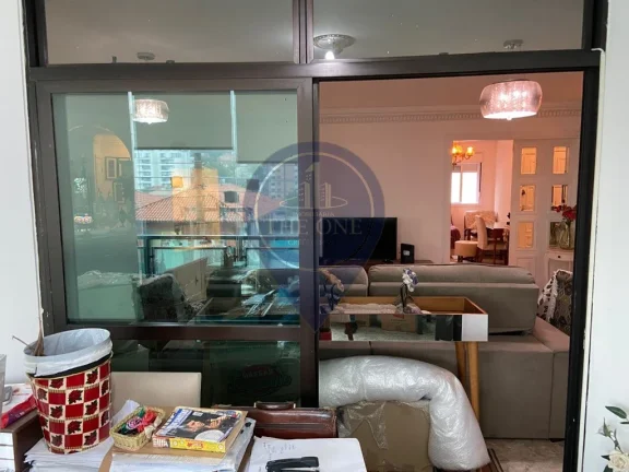 Imagem Apartamento de Luxo no Pacaembu: 3 Quartos, 3 Suítes, 2 Salas, 4 Banheiros e 4 Vagas - 230m² - São Paulo-SP