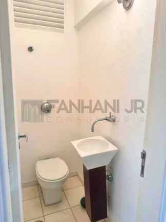 Imagem Alugue já! Apartamento de 4 quartos no Itaim Bibi, São Paulo-SP com 138m², 1 suíte, 3 salas e 2 vagas de garagem.