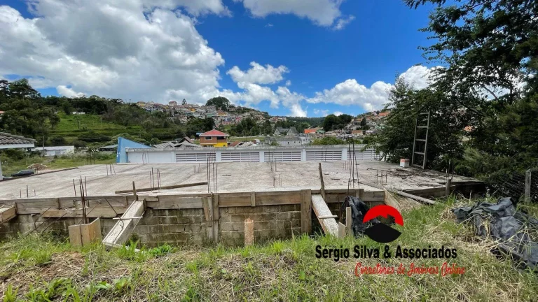 Imagem Terreno a Venda no bairro Nova Suiça em Campos do Jordão-SP.