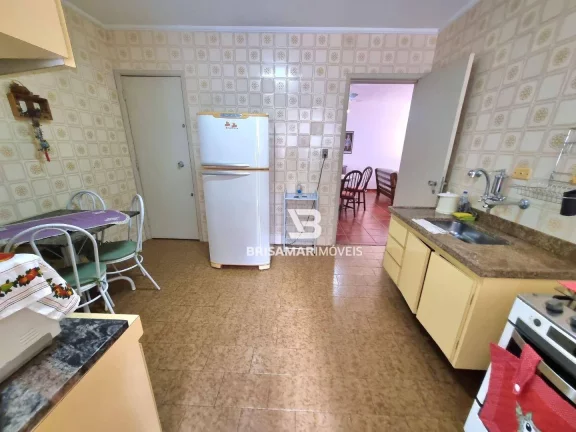 Imagem PITANGUEIRAS- UMA QUADRA DA PRAIA , VISTINHA PARA O MAR , GARAGEM NO PRÉDIO
