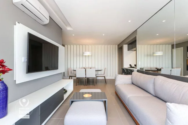Imagem Apartamento com mega sacada com churrasqueira, lavabo, 3 quartos sendo 1 suíte, 2 vagas de garagem à venda por R$ 1.427.489,80 - Cabral - Curitiba/PR