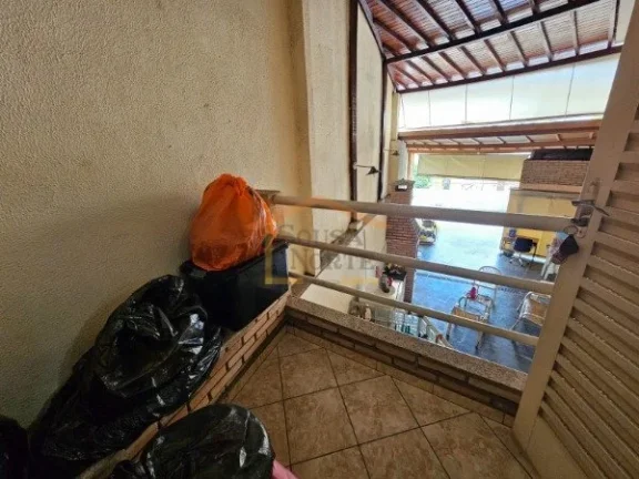 Imagem OPORTUNIDADE!!!!! Preço abaixo do mercado.

Sobrado com 150m² de área construída e 216m² de ter...