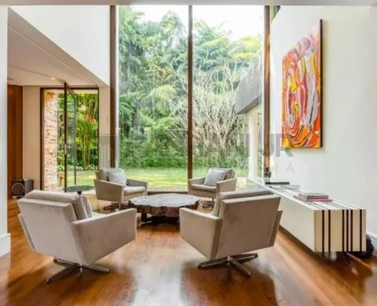 Imagem Casa deslumbrante à venda em São Paulo-SP, Jardim Europa: 4 quartos, 4 suítes, 5 salas, 6 banheiros, 6 vagas, 859m². Venha conferir!