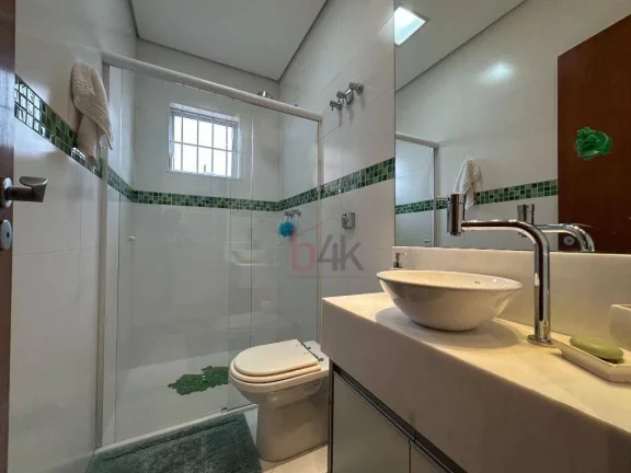 Imagem Casa no Jardim Aeroporto à venda com 3 quartos