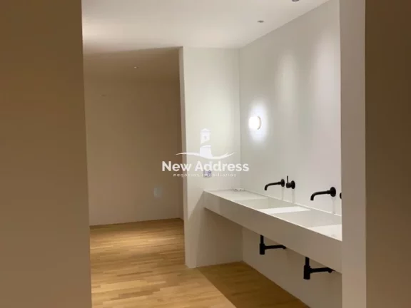 Imagem Belíssima casa triplex de alto padrão no Riviera Park