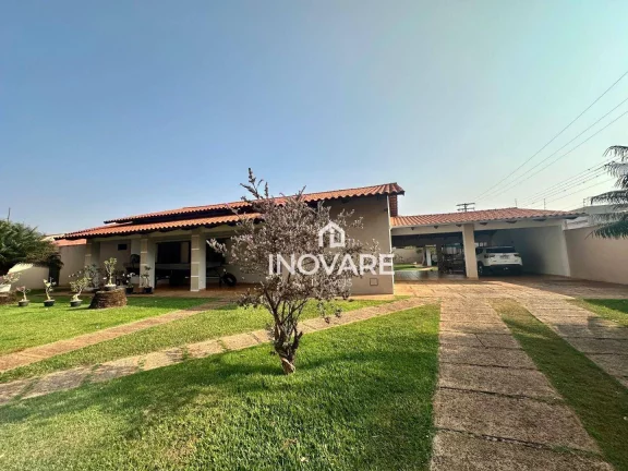 Imagem Casa com 4 dormitórios à venda, 400 m² por R$ 1.900.000,00 - Vila de Furnas - Itumbiara/GO