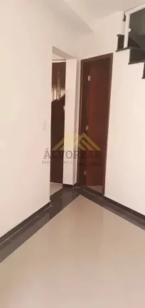 Imagem Sobrado à Venda 3 Dormitórios a 3 Min da Av. Sabará!