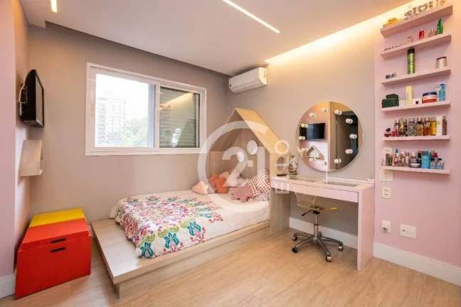 Imagem Itaim nobre, reformado, 4 suítes