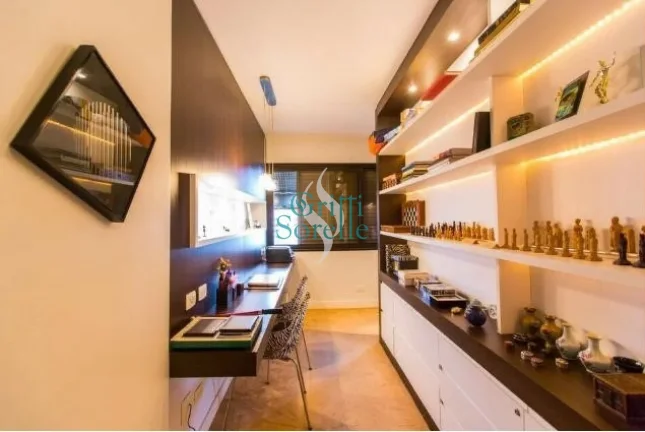 Imagem Cobertura Duplex à Venda em Vila Morumbi - São Paulo/SP.