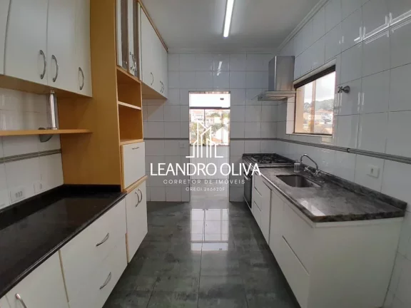 Imagem Sobrado à venda | 220 m² | 3 dormitórios (2 suítes) | 2 vagas | Jardim da Glória – São Paulo/SP