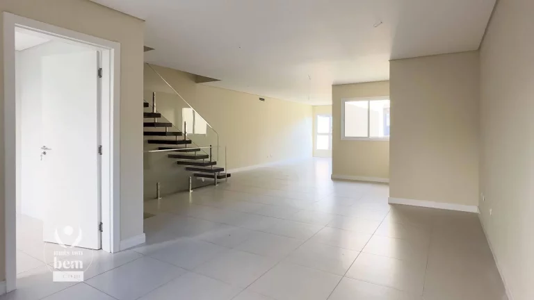 Imagem Sobrado com 244 m², 3 Suítes, Sala intima , Condominio Fechado com Piscina e Salão de Festas à venda por R$ 1.290.000 - Campo Comprido - Curitiba/PR