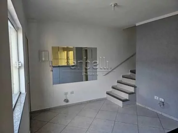 Imagem Sobrado em condomínio fechado, com 60 M², 2 dormitórios, sala, sacada, lavabo, banheiro, cozinha,...