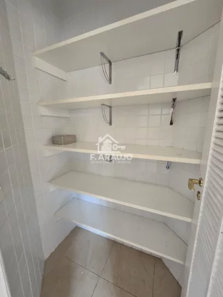 Imagem Casa á venda em condomínio fechado em Sorocaba-SP. 5 quartos, 2 suítes e lazer completo à venda em Sorocaba