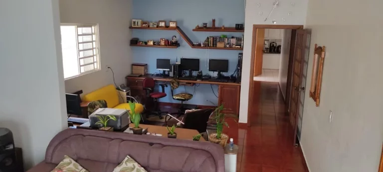 Imagem Casa para Venda em Araçatuba, Jardim Paulista, 2 dormitórios, 2 banheiros, 2 vagas