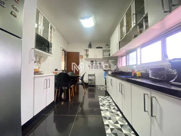 Imagem Oportunidade em PIEDADE:199m²,04qts, 01suite, 02vagas...