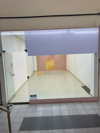 Imagem Loja no Shopping Goiá Center Modas.

- Sala reformada;
- Com ar condicionado;
- Piso trocado;
- Ges...