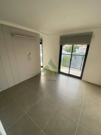 Imagem Cobertura Duplex com localização e vista exclusiva no Cond. Vila dos Lagos