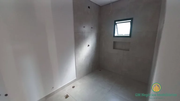Imagem Linda casa moderna, nova, 5 suítes(2 no térreo), piscina com hidro
