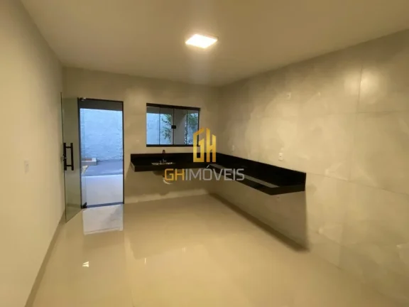 Imagem A casa possui 

- 3 quartos sendo 1 suíte
- ?Área gourmet com ilha e churrasqueira a carvão
- ?La...