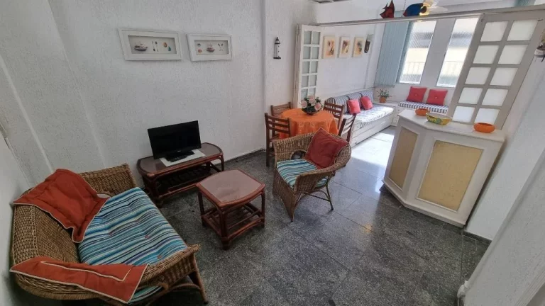 Imagem PRAIA DE PITANGUEIRAS, 1 DORMITÓRIO, BEM PRÓXIMO DA PRAIA.