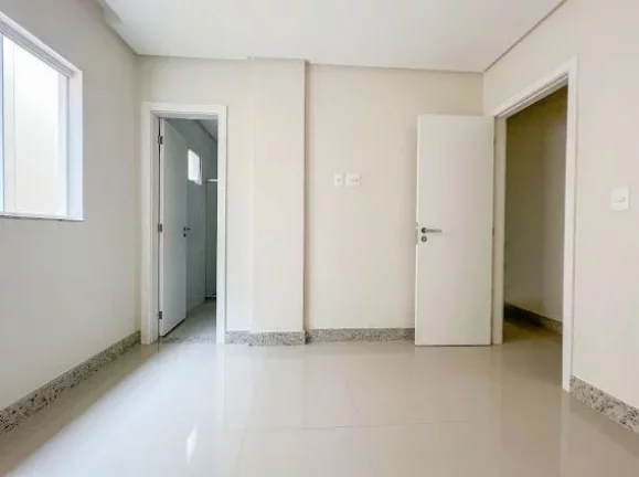 Imagem Casa Duplex, 03 Suites, Area de Lazer Completa, 03 Vagas de Garagem, Praia do Morro, Guarapari - ES