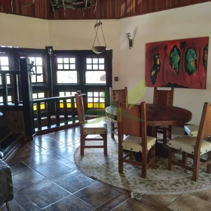 Imagem Bela Casa à Venda no Condomínio Clube da Montanha em Atibaia
