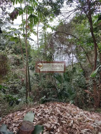 Imagem Exclusividade. Vendo Oportunidade no Guarapiranga Santo Amaro. Apartamento a venda no Guarapiranga, com 2 Dormitorios, 1 vaga de garagem, condomínio com salão de festas, quadra, playground, bicicletario, mini mercado, portaria 24h. valor de oportunidade i