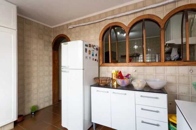Imagem Sobrado Jardim Prudência - 200M², 3 Dorms, 1 Vaga, Lareira, Quintal, Split, Armários.