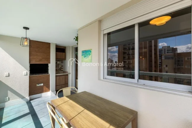 Imagem Com 83,60m² de área útil, este apartamento oferece ambientes integrados e climatizados que aliam ...