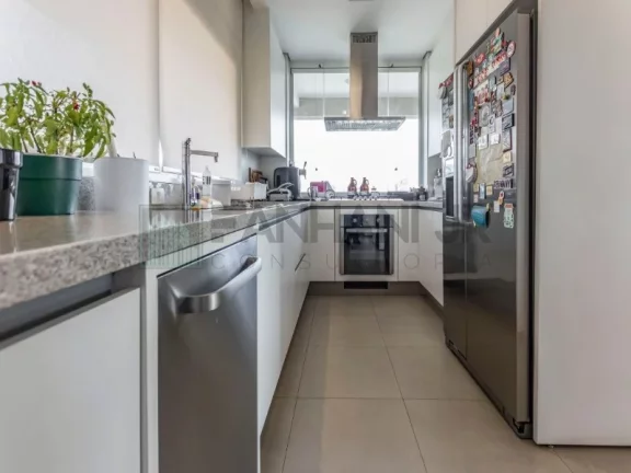 Imagem Descrição do imóvelVendo apartamento na Rua dr. Mário Ferraz. Apartamento à venda na região do Jardim Europa e Itaim Bibi, 200 m² de área útil com am