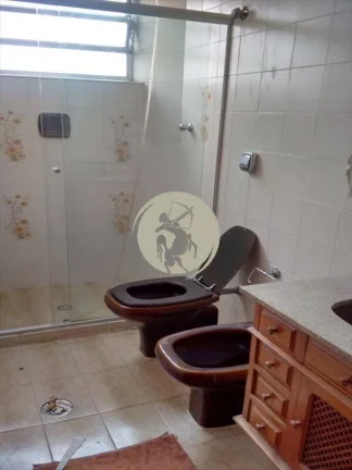 Imagem APARTAMENTO A VENDA EM SANTOS NO BAIRRO DO GONZAGA C/ GARAGEM FECHADA E ELEVADOR PRÉDIO DE ESQUINA,...