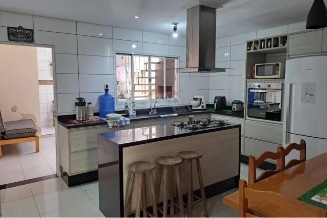 Imagem Casa Moderna em Sorocaba: Conforto e Praticidade