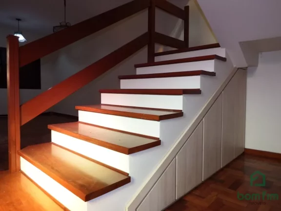 Imagem Casa de 3 dorm. para locação no bairro Glória, Porto Alegre/RS. - CA2740