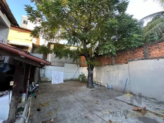 Imagem 330m² em localização estratégica - ideal para ponto comercial em Itapuã