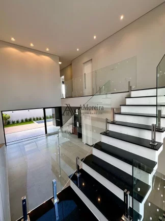 Imagem Maravilhosa casa em loteamento fechado à Venda em Jundiaí-SP, 3 Suítes e 4 Vagas de Garagem no Reserva Ermida!