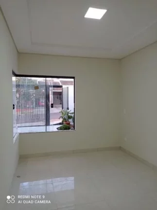 Imagem Casa para Venda em Maringá, Jardim Fregadoli, 3 dormitórios, 1 suíte, 1 banheiro