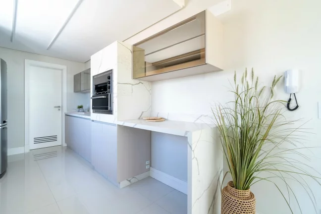 Imagem Apartamento com 4 dormitórios à venda sendo 2 suítes, 131.77 m² por - R$ 6.700.000,00 - Centro - Bal. Camboriú/SC