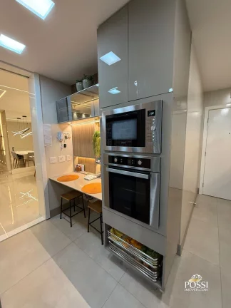 Imagem Apartamento à venda na Praia da Costa com 147m², 3 quartos (2 suítes), 3 vagas, porteira fechada