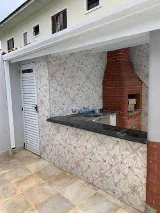 Imagem Casa com 3 dormitórios à venda, 190 m² por R$ 1.100.000,00 - Centro - Arujá/SP