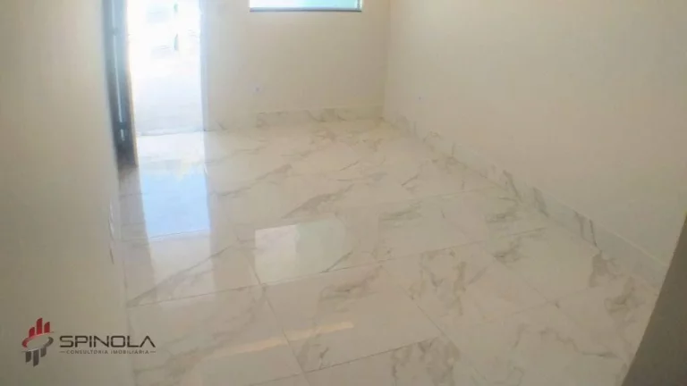 Imagem Sobrado com 2 dormitórios à venda, 71 m² por R$ 420.000,00 - Vila Caiçara - Praia Grande/SP