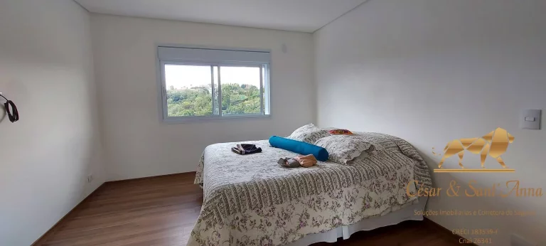 Imagem Casa com 350m² no Alto no Capivari em Campos do Jordão/SP