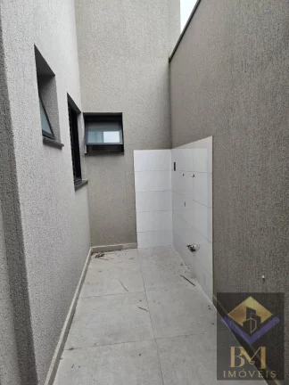 Imagem Lindo apartamento em prédio 2 andares com elevador.
