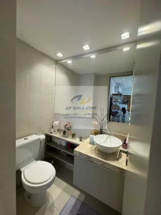 Imagem Vendo Apartamento com 131 m², 3 suítes + DCE, varanda gourmet, sala p/ 2 ambientes e 2 vagas
