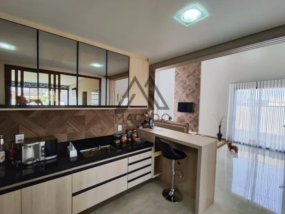 Imagem Casa Mobiliada com 4 dormitórios - Cesário Lange/SP - Aceita Financiamento