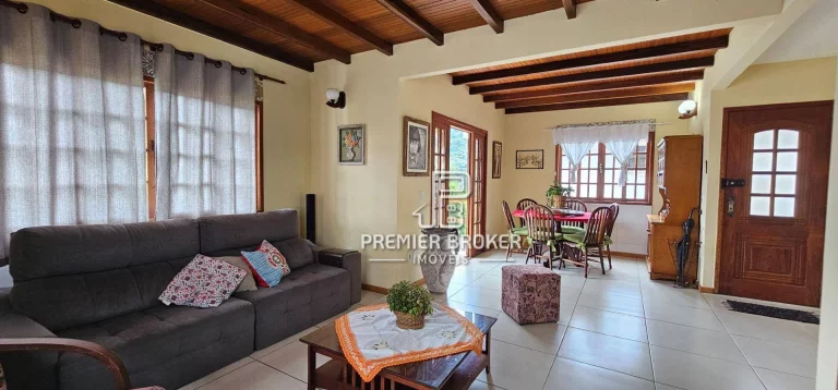 Imagem Casa à venda, 144 m² por R$ 990.000,00 - Albuquerque - Teresópolis/RJ