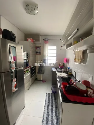 Imagem Casa Térrea à venda com 02 vagas e área de lazer - Cotia/SP