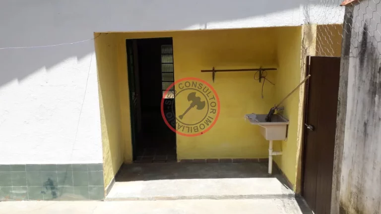 Imagem 2 CASAS GEMINADAS , CADA 1 COM QUARTO SALA COZINHA BANHEIRO E MEZANINO,LAVANDERIA GARAGEM E QUINTAL INDEPENDENTES