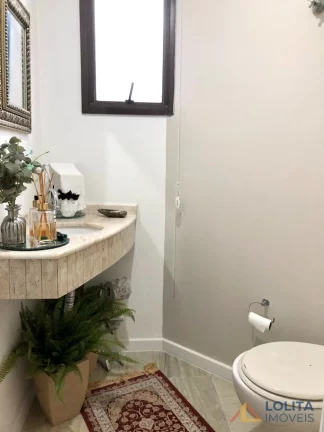 Imagem Apartamento pronto pra morar! Com 3 suítes à venda no Centro de Florianópolis/SC