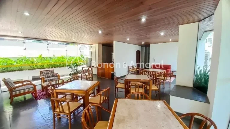 Imagem Amplo e bem distribuído, este apartamento de 143m² no coração do Cambuí é ideal para quem busc...