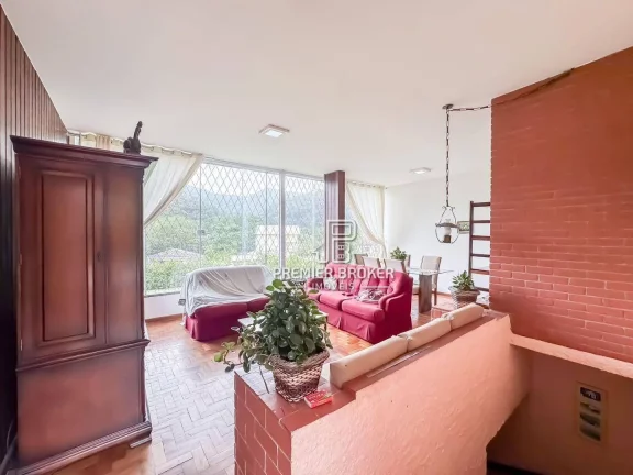 Imagem Casa à venda, 160 m² por R$ 1.200.000,00 - Comary - Teresópolis/RJ